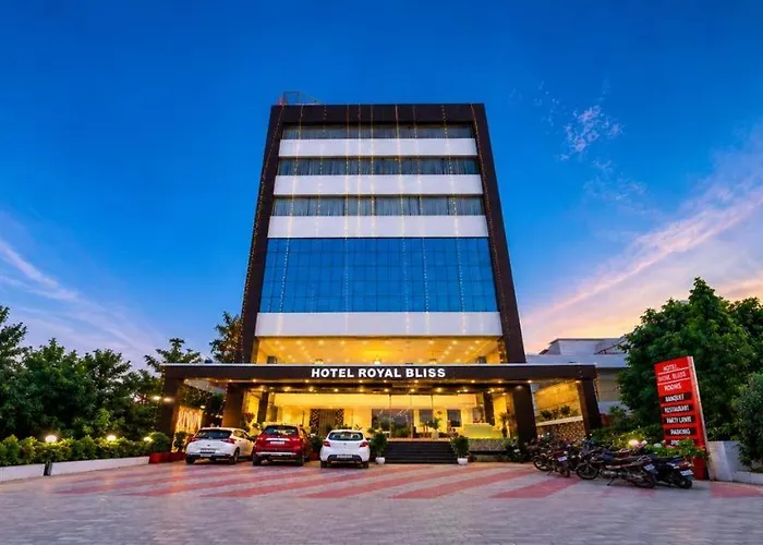 Royal Bliss Hotel Patna 